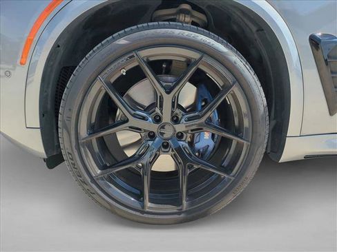 Used 2024 BMW X5 M60i w/ Climate Comfort Package image 19
