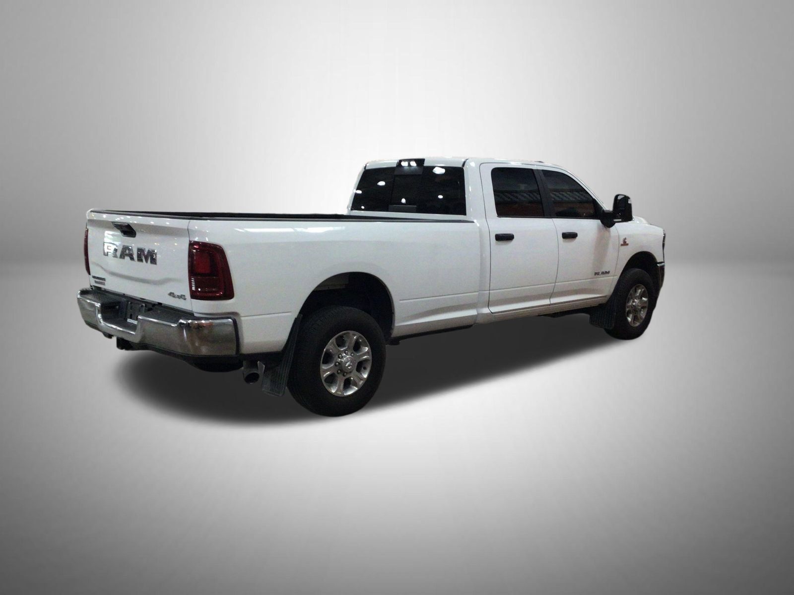 Used 2025 RAM 2500 Big Horn AWD/4WD image 4
