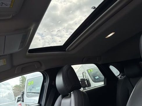 Used 2023 MAZDA CX-30 AWD 2.5 S w/ Premium Package image 16