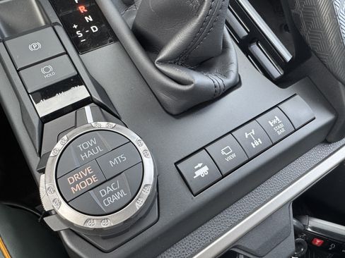 Certified 2025 Toyota 4Runner Trailhunter image 29