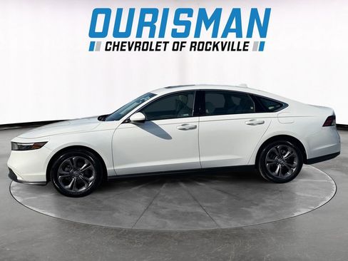 Used 2023 Honda Accord EX image 3