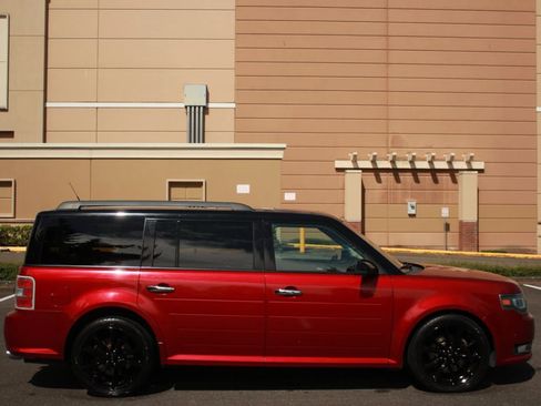 Used 2016 Ford Flex Limited w/ Equipment Group 303A AWD/4WD image 8