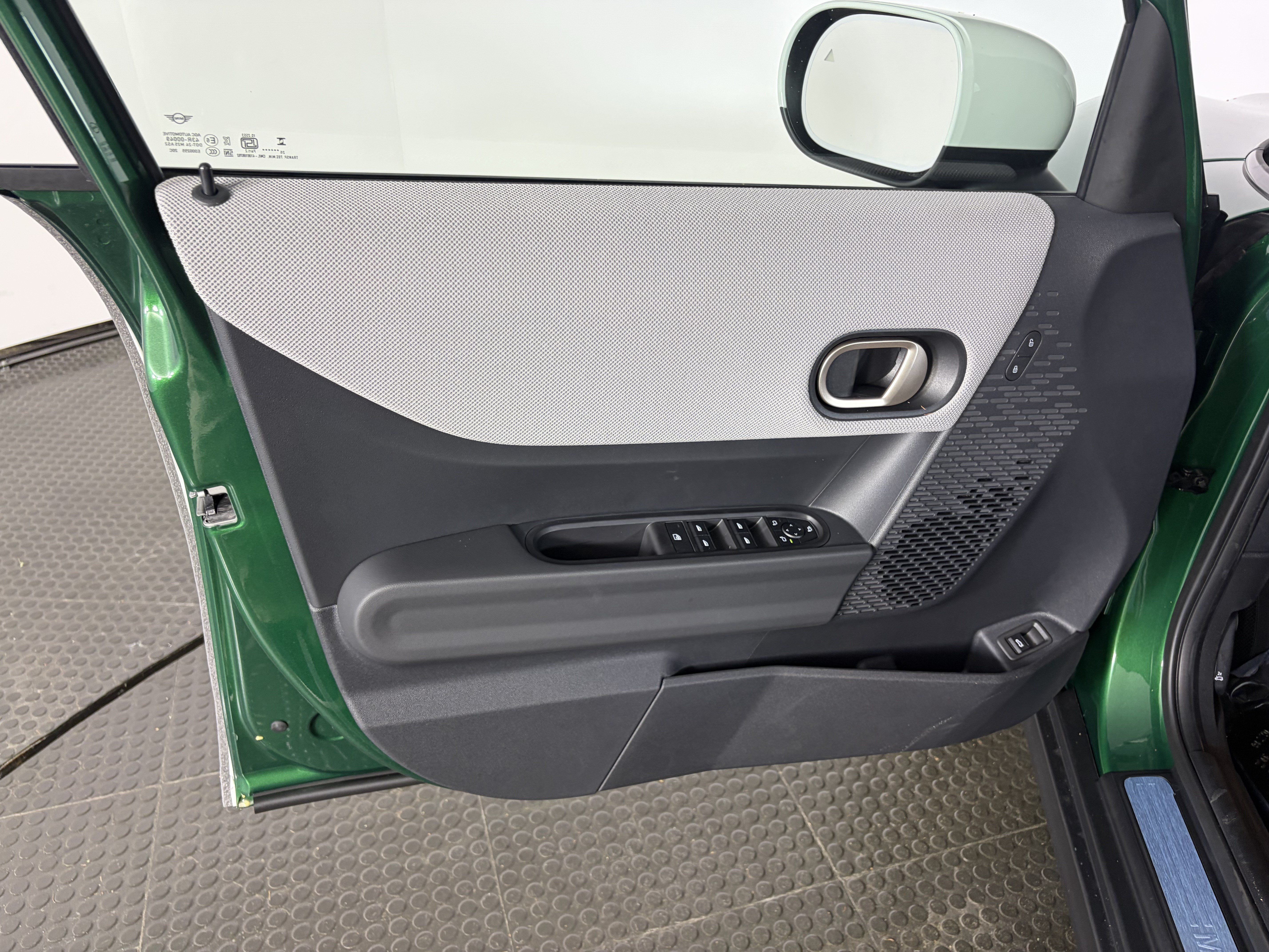 New 2027 MINI Cooper 4-Door Hardtop FWD image 8