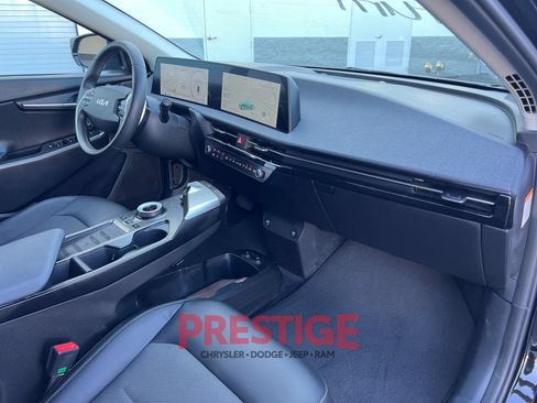 Used 2024 Kia EV6 Light RWD image 21