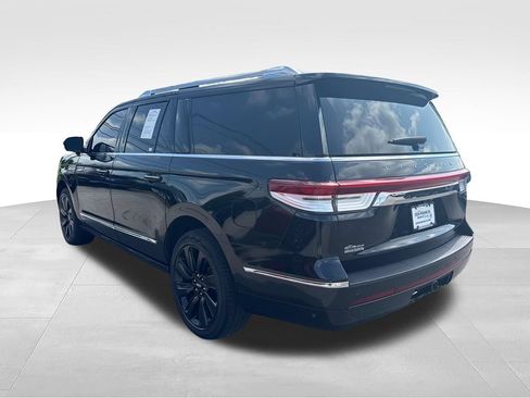 Used 2024 Lincoln Navigator L Reserve AWD/4WD image 3