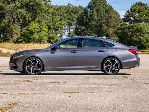 Used 2020 Honda Accord Sport image 9