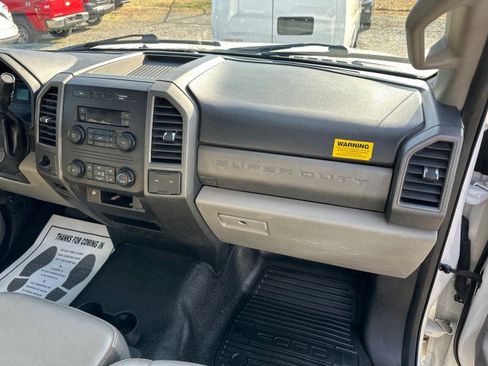 Used 2018 Ford F250 XL image 25