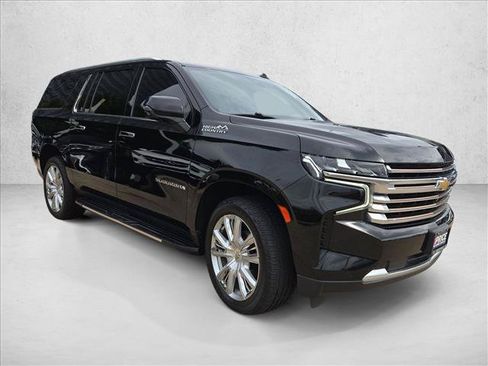 Used 2021 Chevrolet Suburban High Country AWD/4WD image 3