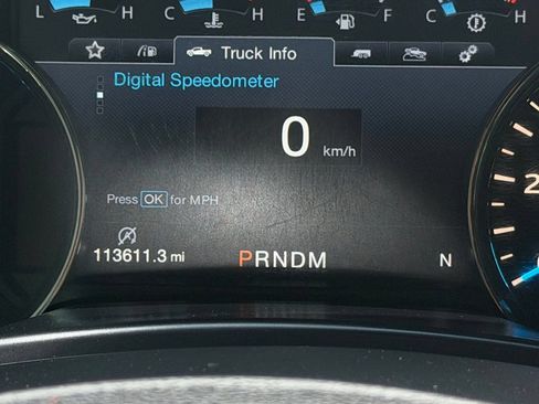 Used 2017 Ford F150 Platinum w/ Equipment Group 701A Luxury AWD/4WD image 23