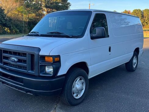Used 2011 Ford E-250 and Econoline 250 w/ PWR Group image 4