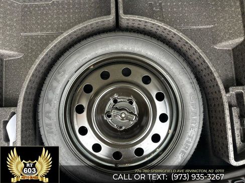 Used 2021 Lincoln Nautilus Reserve image 38