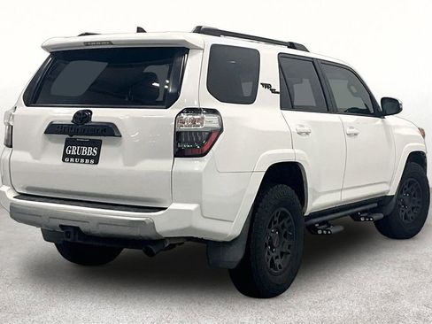 Used 2019 Toyota 4Runner TRD Off-Road Premium AWD/4WD image 2