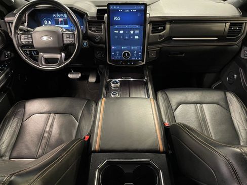 Certified 2023 Ford Expedition Platinum AWD/4WD image 21