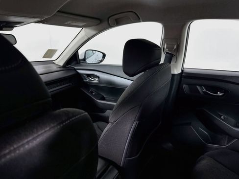 Used 2025 Honda Accord LX image 19