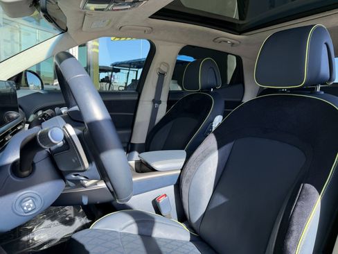 Used 2023 Genesis GV60 Performance image 32