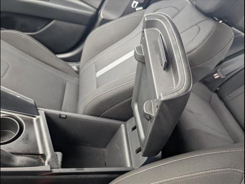 Used 2023 Hyundai Elantra SE image 25