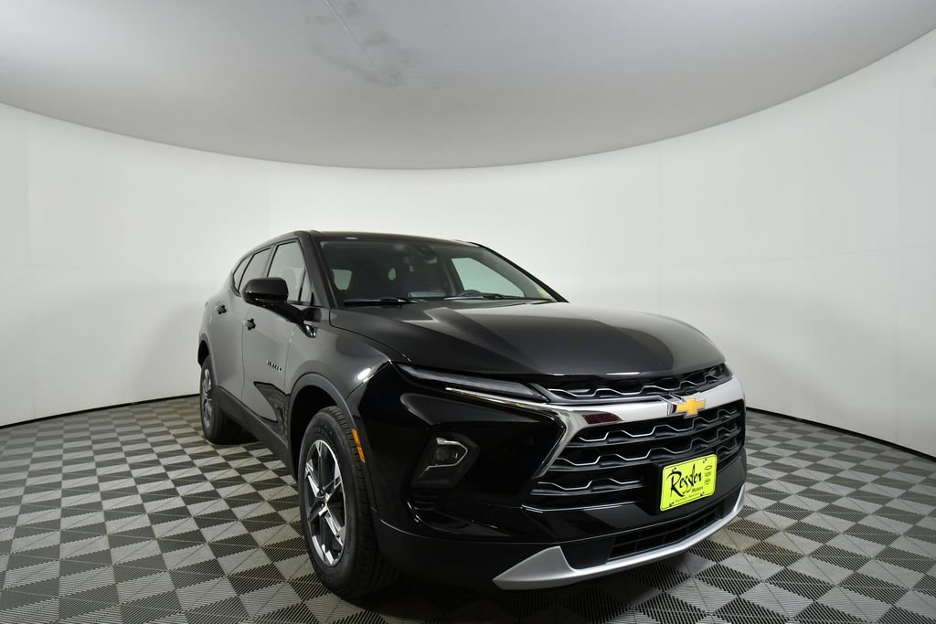 New 2026 Chevrolet Blazer LT w/ LPO, Floor Liner Package AWD/4WD image 8