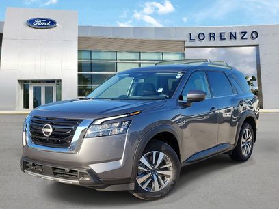 Used 2024 Nissan Pathfinder SL