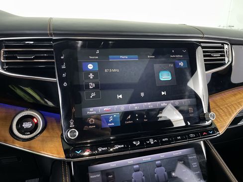 Used 2022 Jeep Grand Wagoneer Series III w/ Flexible Seating Group image 14