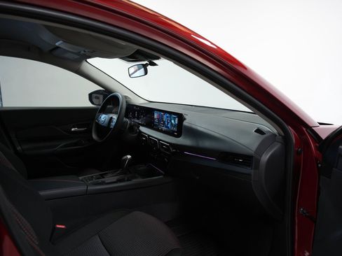 Used 2026 Nissan Sentra SR w/ Floor Mat Package FWD image 19