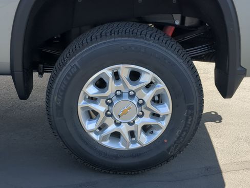 New 2026 Chevrolet Silverado 3500 LT w/ Safety Package image 21