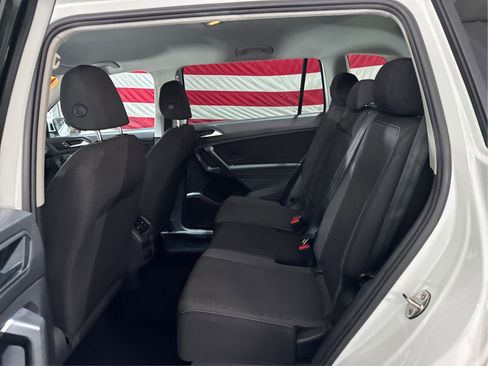 Used 2021 Volkswagen Tiguan S image 10