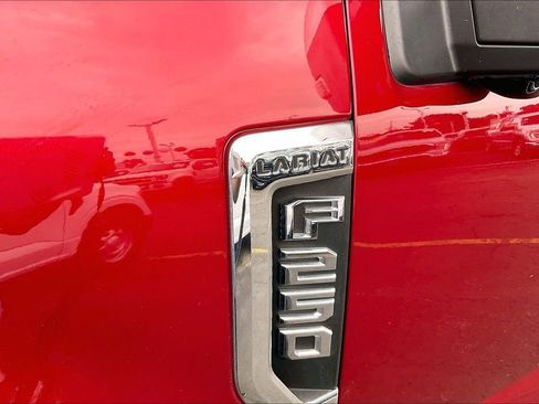Used 2019 Ford F250 Lariat w/ Lariat Ultimate Package AWD/4WD image 31