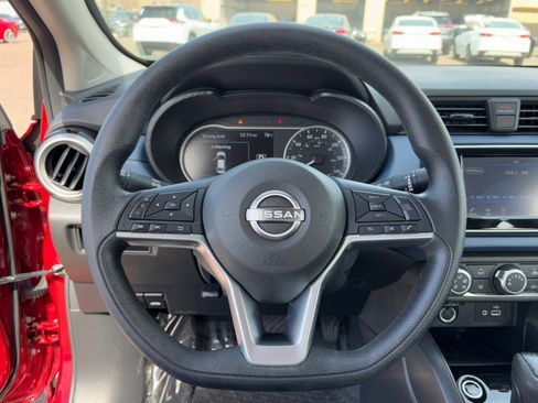 Certified 2025 Nissan Versa SV image 18