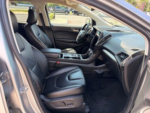 Used 2022 Ford Edge Titanium AWD/4WD image 14