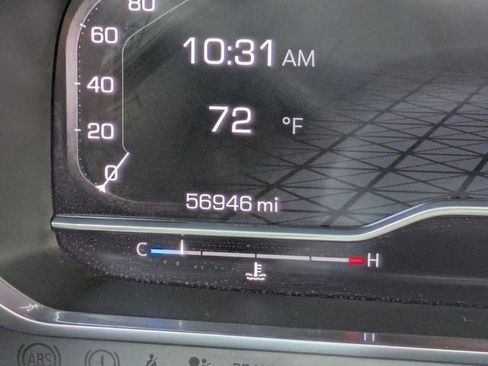 Used 2023 GMC Yukon SLT image 17