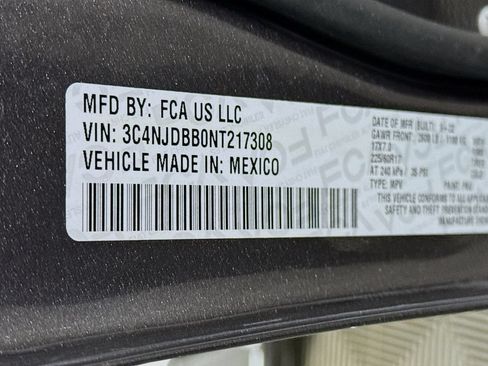 Used 2022 Jeep Compass Latitude w/ Sun and Sound Group AWD/4WD image 37