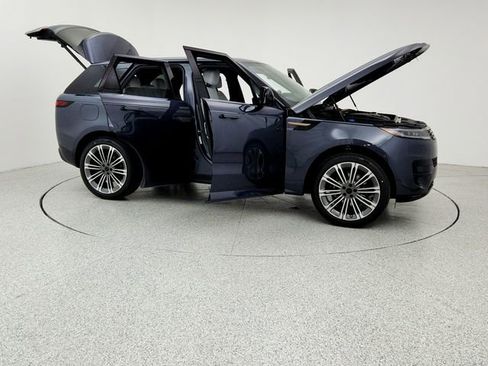 New 2026 Land Rover Range Rover Sport SE image 10
