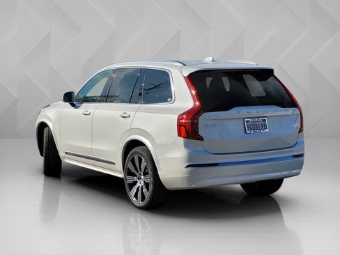 Certified 2023 Volvo XC90 T8 Plus w/ Protection Package Premier image 4
