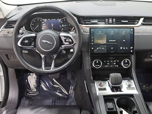Used 2022 Jaguar F-PACE S image 13