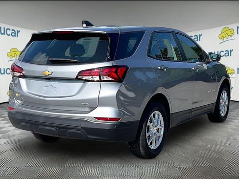 Used 2023 Chevrolet Equinox LS AWD/4WD image 6