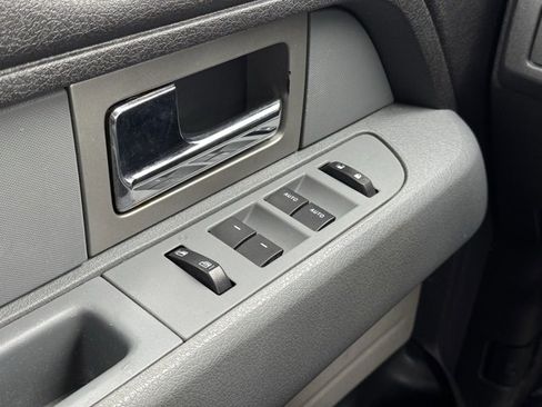 Used 2011 Ford F150 XLT w/ XLT Chrome Pkg image 26