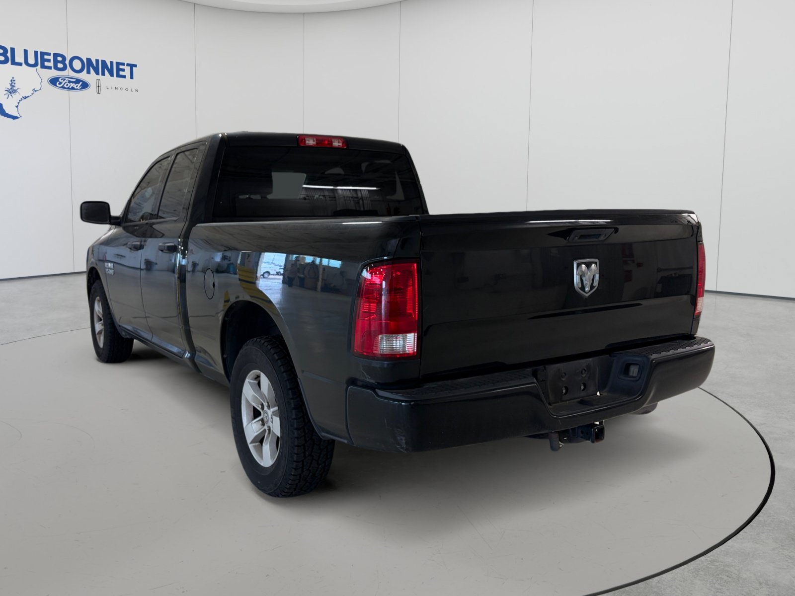 Used 2018 RAM 1500 Express RWD image 7