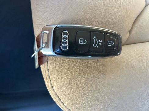 Used 2025 Audi Q7 3.0T Premium Plus AWD/4WD image 30