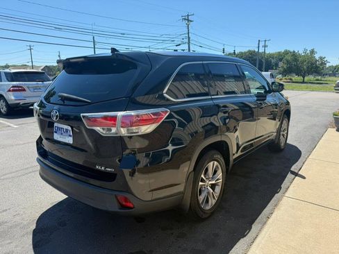 Used 2015 Toyota Highlander XLE image 8