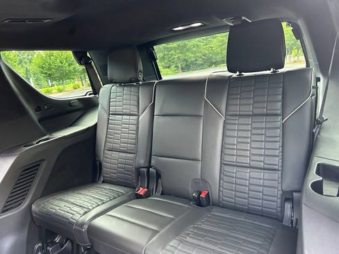 Used 2024 Cadillac Escalade Sport Platinum w/ Heavy-Duty Trailer Package AWD/4WD image 46