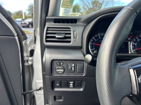 Used 2018 Toyota 4Runner TRD Off-Road Premium image 26