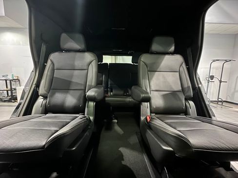 Used 2022 Chevrolet Tahoe High Country AWD/4WD image 27
