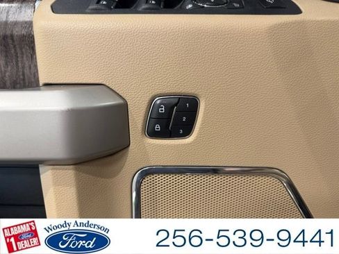 Used 2018 Ford F250 Lariat w/ Lariat Ultimate Package AWD/4WD image 21