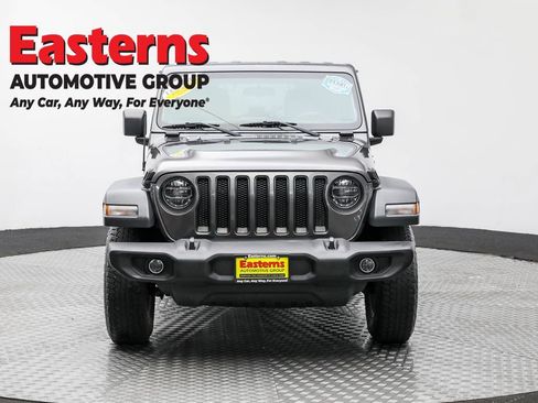 Used 2019 Jeep Wrangler Unlimited Sport S image 2