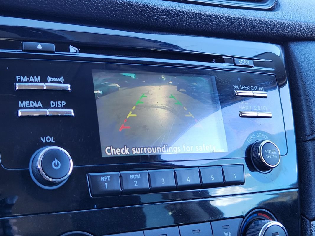 Used 2017 Nissan Rogue S AWD/4WD image 19