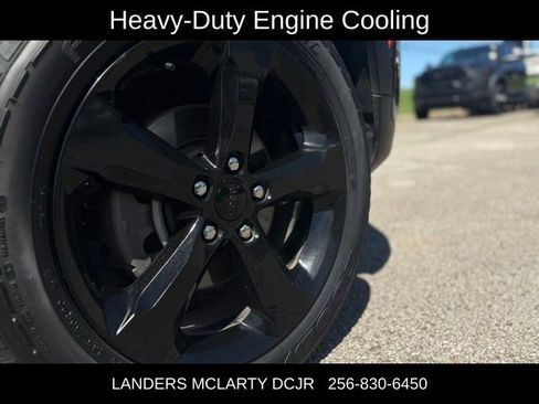 Used 2023 Jeep Grand Cherokee Altitude RWD image 12