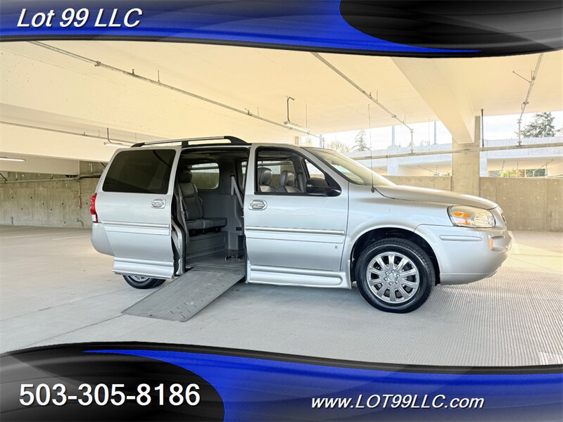 Used 2007 Buick Terraza CXL w/ Driver Confidence Package FWD image 2