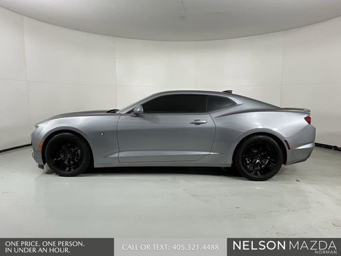 Used 2024 Chevrolet Camaro LT image 5