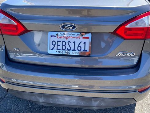 Used 2014 Ford Fiesta SE FWD image 39