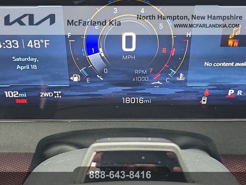 Used 2025 Chevrolet Traverse RS image 17